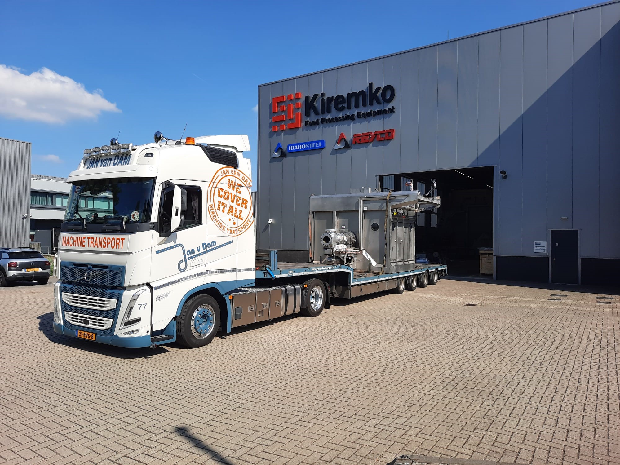 Kiremko STRATA Invicta steam peeler on transport